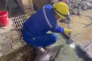 金昌地下室伸缩缝堵漏施工视频