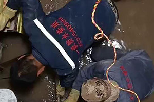 金昌电梯井堵漏施工视频
